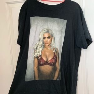 Oversized Kylie Jenner T Shirt